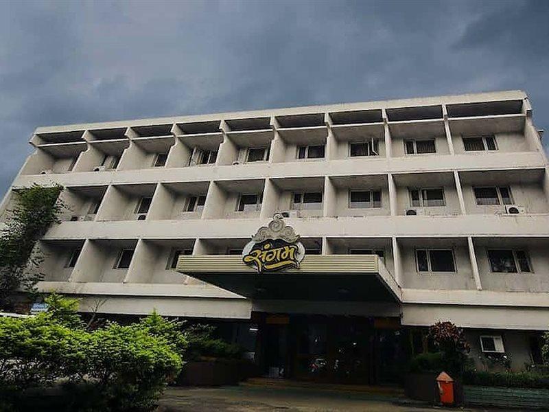 Hotel Sangam Karād Dış mekan fotoğraf