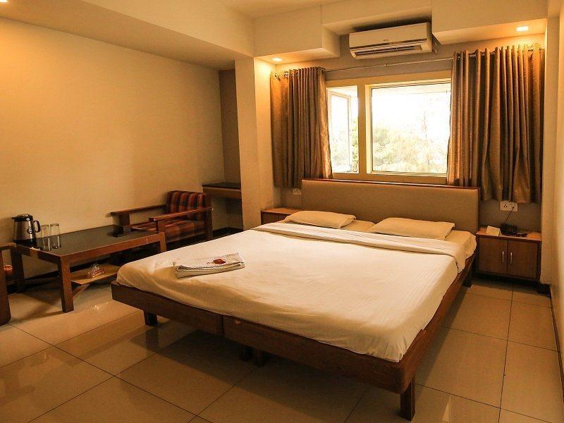 Hotel Sangam Karād Dış mekan fotoğraf